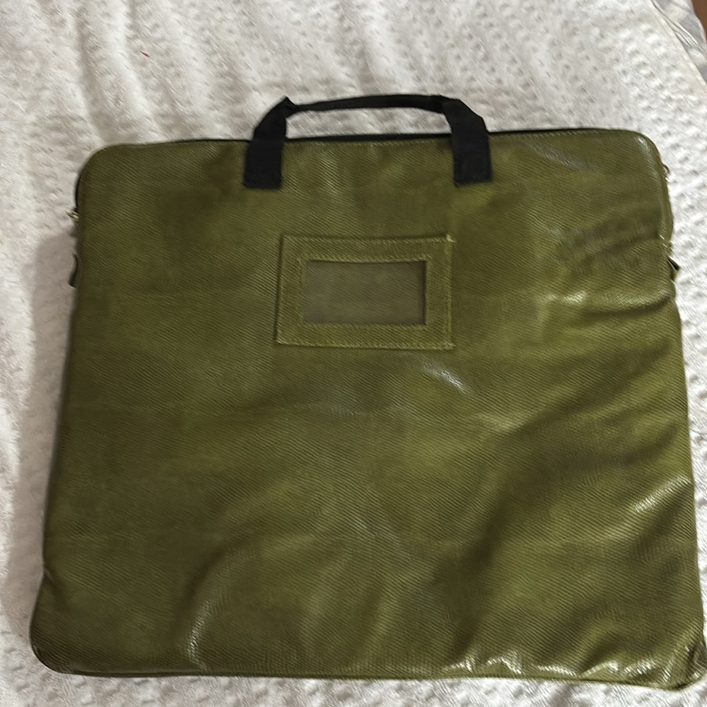 Green computer bag - Picture 2 of 3